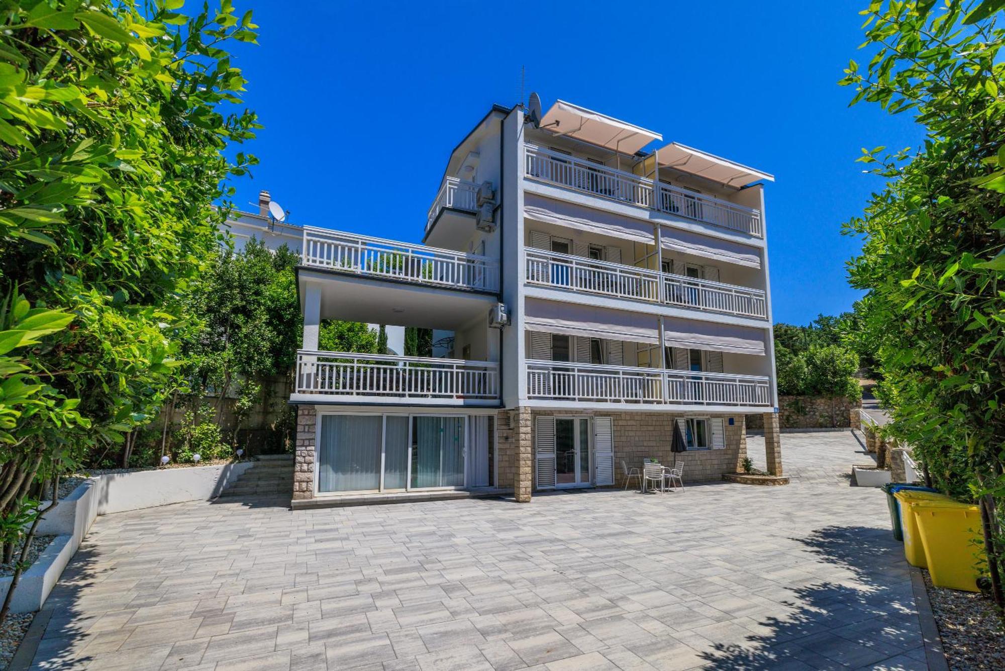 Apartments Podvezanec Crikvenica Exteriör bild